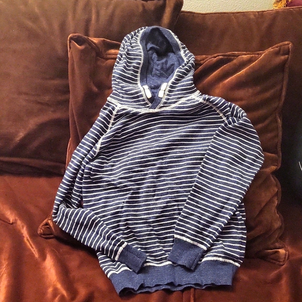 H&M long sleeved hoodie, dark blue w/cream stripes. Boys 8-10Y. Like new!